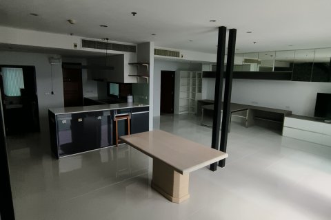 Condo in Pattaya, Thailand, 3 bedrooms  № 151175 - photo 2