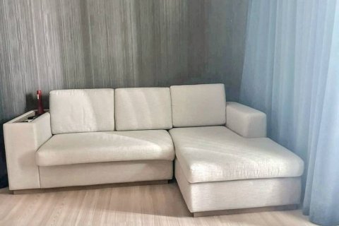 Condo in Bangkok, Thailand, 2 bedrooms № 116955 - photo 7