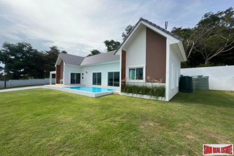 Villa à Hua Hin, Thaïlande 2 chambres № 203178