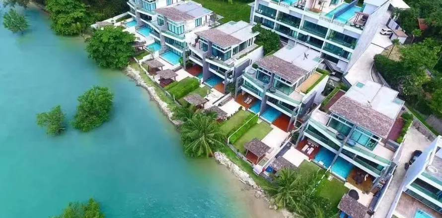 Duplex in Phuket, Thailand 3 bedrooms № 136422