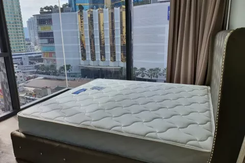 Condo in Watthana, Bangkok, Thailand, 2 bedrooms № 136426 - photo 4