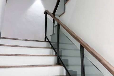 House in Bang Kaeo, Thailand 4 bedrooms № 136423 - photo 4