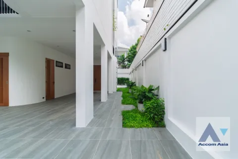 Haus in Phra Khanong, Bangkok, Thailand 3 Schlafzimmer № 214809 - Foto 6