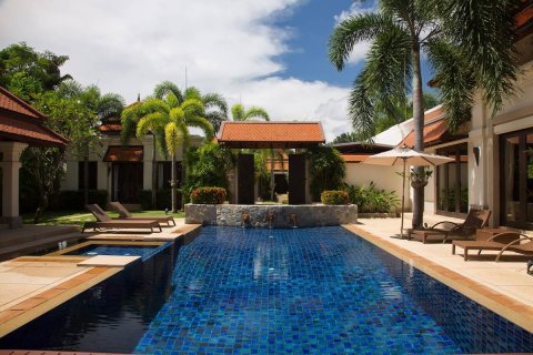 House in Bang Tao, Thailand 5 bedrooms № 3251