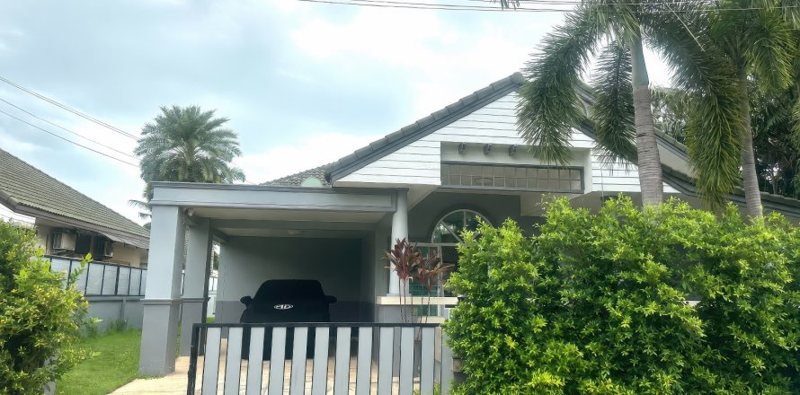 House in Pattaya, Thailand 3 bedrooms № 209818