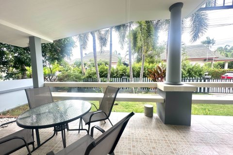 House in Pattaya, Thailand 3 bedrooms № 209818 - photo 12