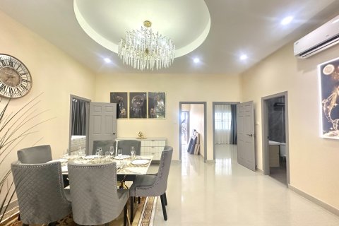 House in Pattaya, Thailand 3 bedrooms № 209818 - photo 18