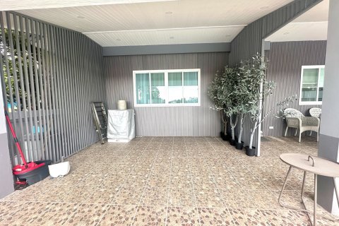 House in Pattaya, Thailand 3 bedrooms № 209818 - photo 14