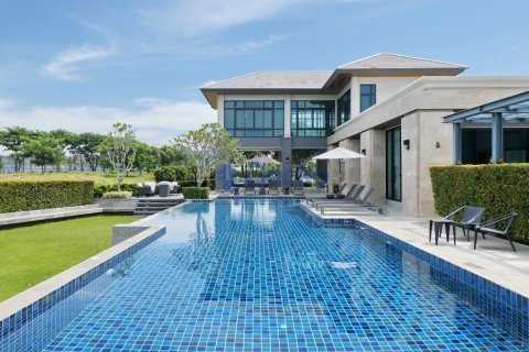 House in Pattaya, Thailand 3 bedrooms № 196165 - photo 22