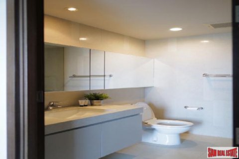 Apartment in Bangkok, Thailand 2 bedrooms № 194477 - photo 5