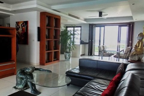 Eigentumswohnung in Pattaya, Thailand, 3 Schlafzimmer № 222938 - Foto 2