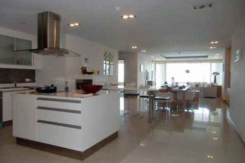 Eigentumswohnung in Pattaya, Thailand, 3 Schlafzimmer  № 222940 - Foto 3