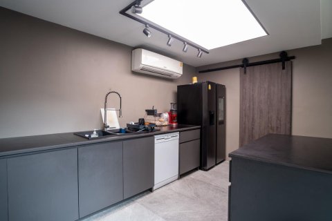 Дом в Бангкоке, Таиланд с 4 спальнями  № 154364 - фото 25