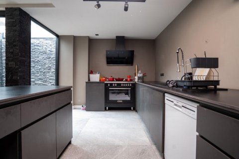 Дом в Бангкоке, Таиланд с 4 спальнями  № 154364 - фото 23