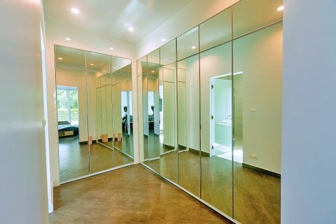 Villa in Hua Hin, Thailand 3 bedrooms № 168642 - photo 26