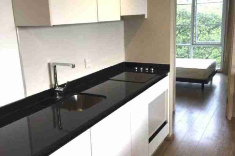 Condo in Bangkok, Thailand, 2 bedrooms № 183217 - photo 7