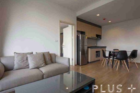 Condo in Bangkok, Thailand, 2 bedrooms № 183218 - photo 12