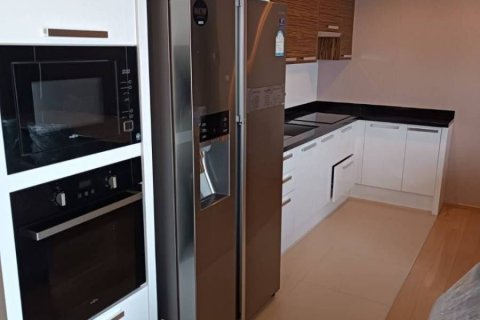 Кондоминиум с 2 спальнями в Ваттхане, Бангкок, Таиланд № 136233 - фото 16