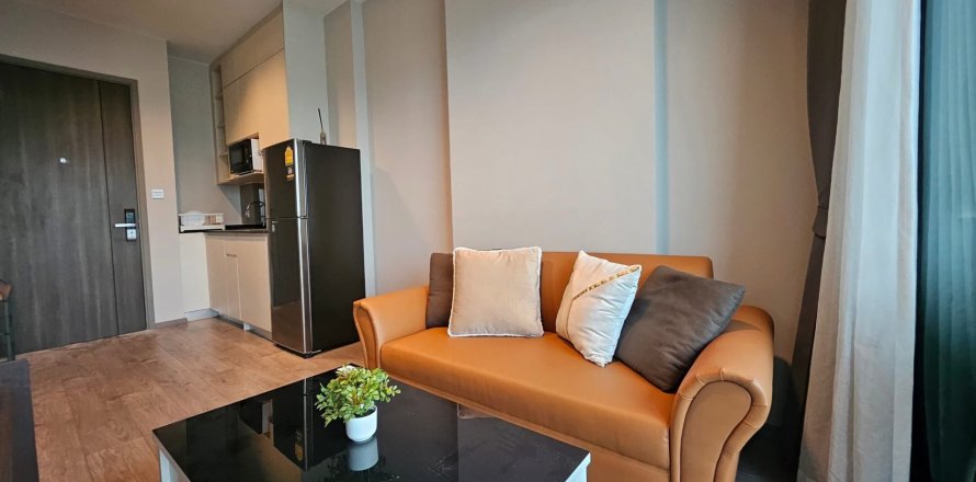 Studio dans le Condo à Chatuchak, Bangkok, Thaïlande  № 136236