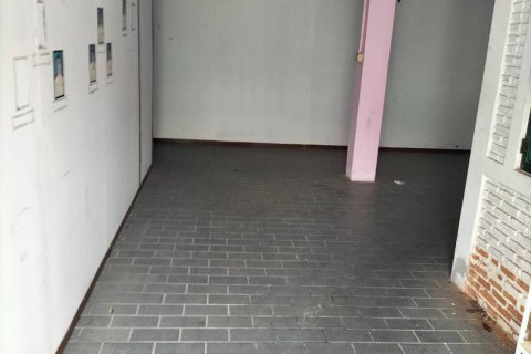 Propriété commerciale à Ban Lam Luk Ka, Thaïlande № 145857 - photo 6