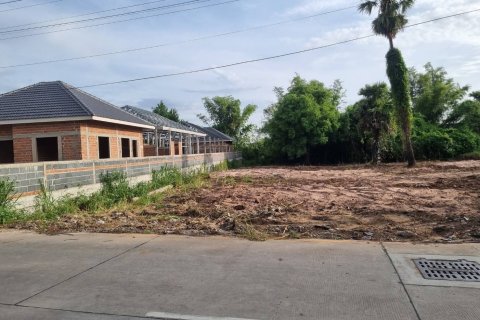 Land in Pattaya, Thailand 1080 sq.m. № 145856 - photo 1