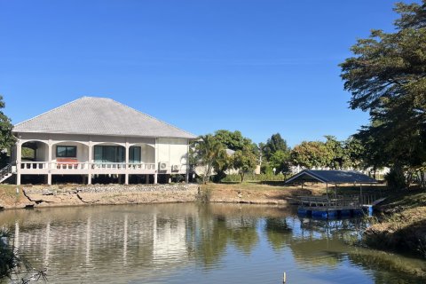 Вилла в Удонтхани, Таиланд с 3 спальнями  № 153206 - фото 27