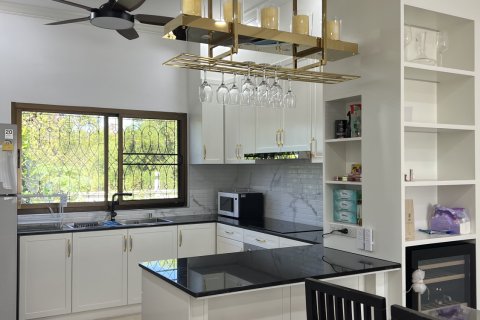 Вилла в Удонтхани, Таиланд с 3 спальнями  № 153206 - фото 16