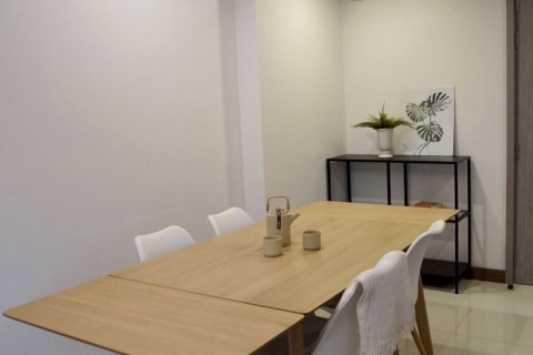 Студия в кондо в Ваттхане, Бангкок, Таиланд № 153208 - фото 6