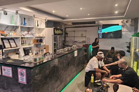 Propriété commerciale à Pattaya, Thaïlande № 173151 - photo 5