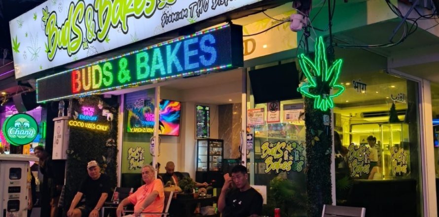 Propriété commerciale à Pattaya, Thaïlande № 173151