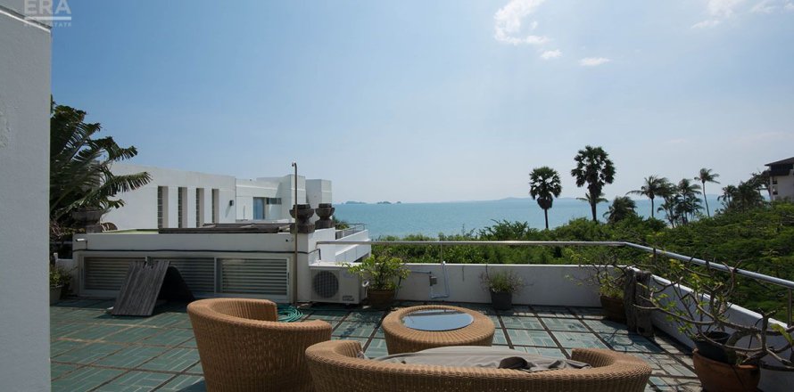 Condo in Klaeng, Thailand, 3 bedrooms  № 173147