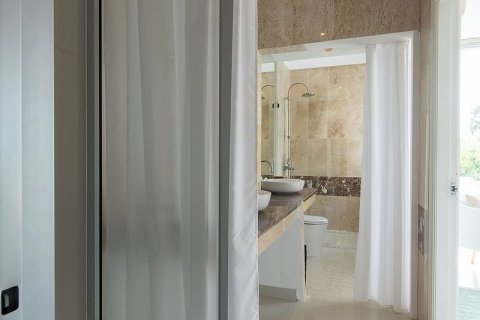 Condo in Klaeng, Thailand, 3 bedrooms  № 173147 - photo 14