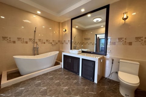 House in Phuket, Thailand 2 bedrooms № 173150 - photo 6