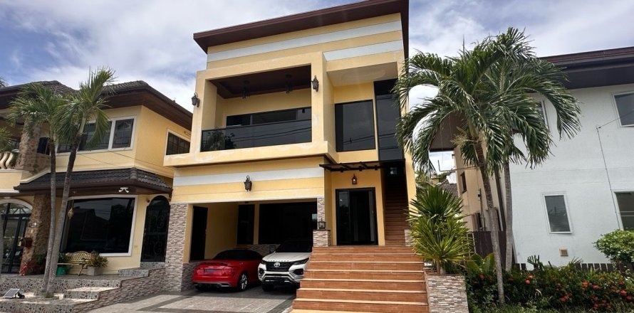 House in Phuket, Thailand 2 bedrooms № 173150