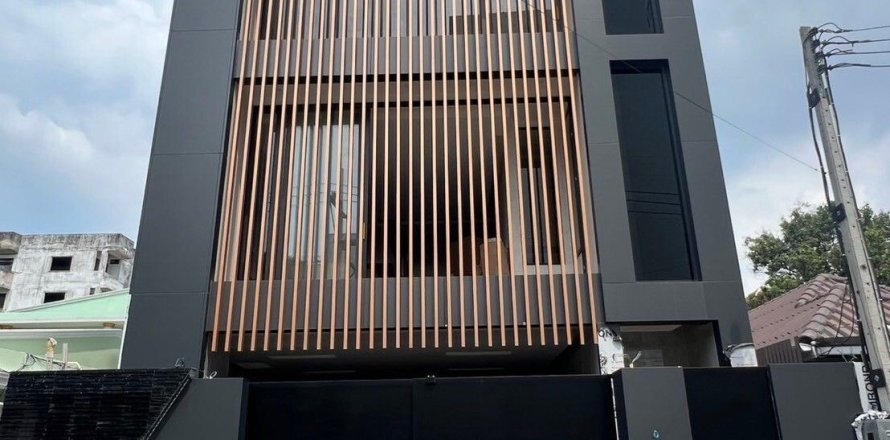 Вилла в Паттайе, Таиланд с 5 спальнями № 173149