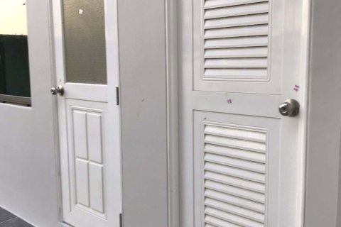 Maison à Samut Prakan, Thaïlande 5 chambres № 173146 - photo 9