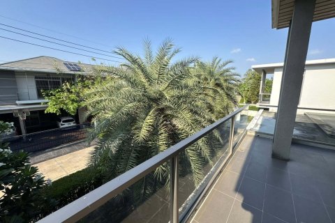 Maison à Samut Prakan, Thaïlande 5 chambres № 173146 - photo 2