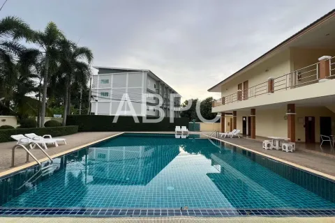 Casa de 4 dormitorios en Pattaya, Tailandia № 211614 - foto 9