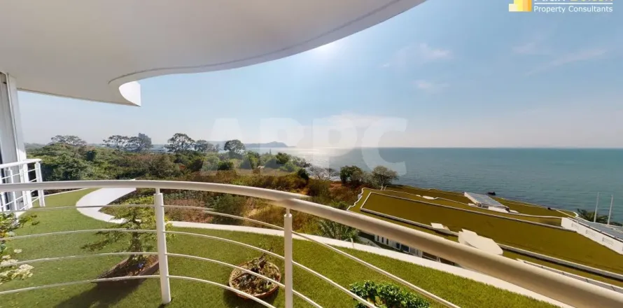 Condominio de 3 dormitorios en Pattaya, Tailandia № 211616
