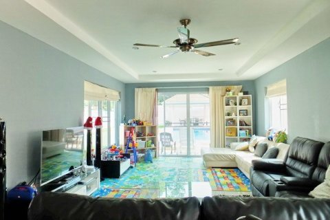 Haus in Pattaya, Thailand 4 Schlafzimmer № 223045 - Foto 4