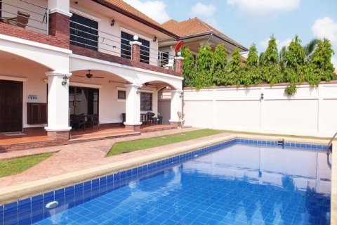 Haus in Pattaya, Thailand 4 Schlafzimmer № 223039 - Foto 3