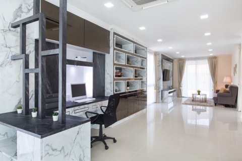 Haus in Pattaya, Thailand 3 Schlafzimmer № 223040 - Foto 5