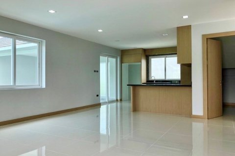 Haus in Pattaya, Thailand 4 Schlafzimmer № 223044 - Foto 5