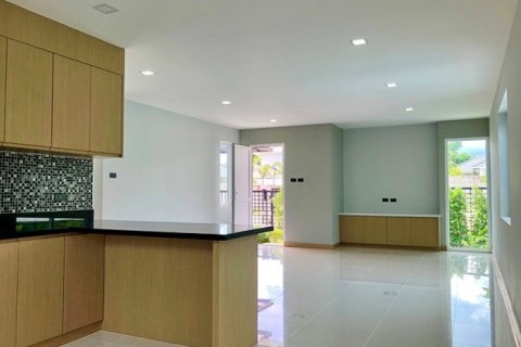 Haus in Pattaya, Thailand 4 Schlafzimmer № 223044 - Foto 4