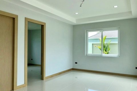 Haus in Pattaya, Thailand 4 Schlafzimmer № 223044 - Foto 8