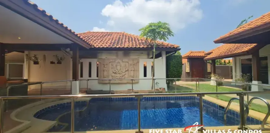 Haus in Pattaya, Thailand 4 Schlafzimmer № 223043