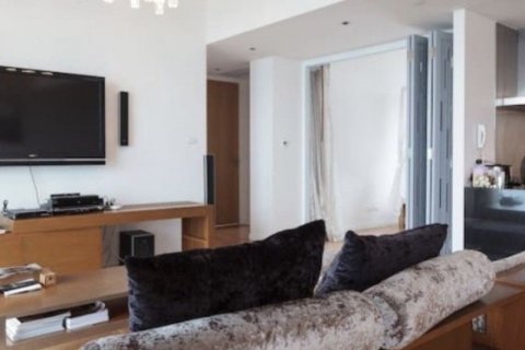 Кондоминиум с 3 спальнями в Ян Наве, Бангкок, Таиланд № 133888 - фото 2