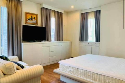 Кондоминиум с 2 спальнями в Патхум Ване, Бангкок, Таиланд № 133889 - фото 4