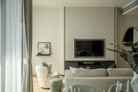Condo in Pathum Wan, Bangkok, Thailand, 3 bedrooms № 133894 - photo 11