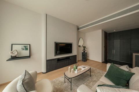 Condo in Pathum Wan, Bangkok, Thailand, 3 bedrooms № 133894 - photo 18